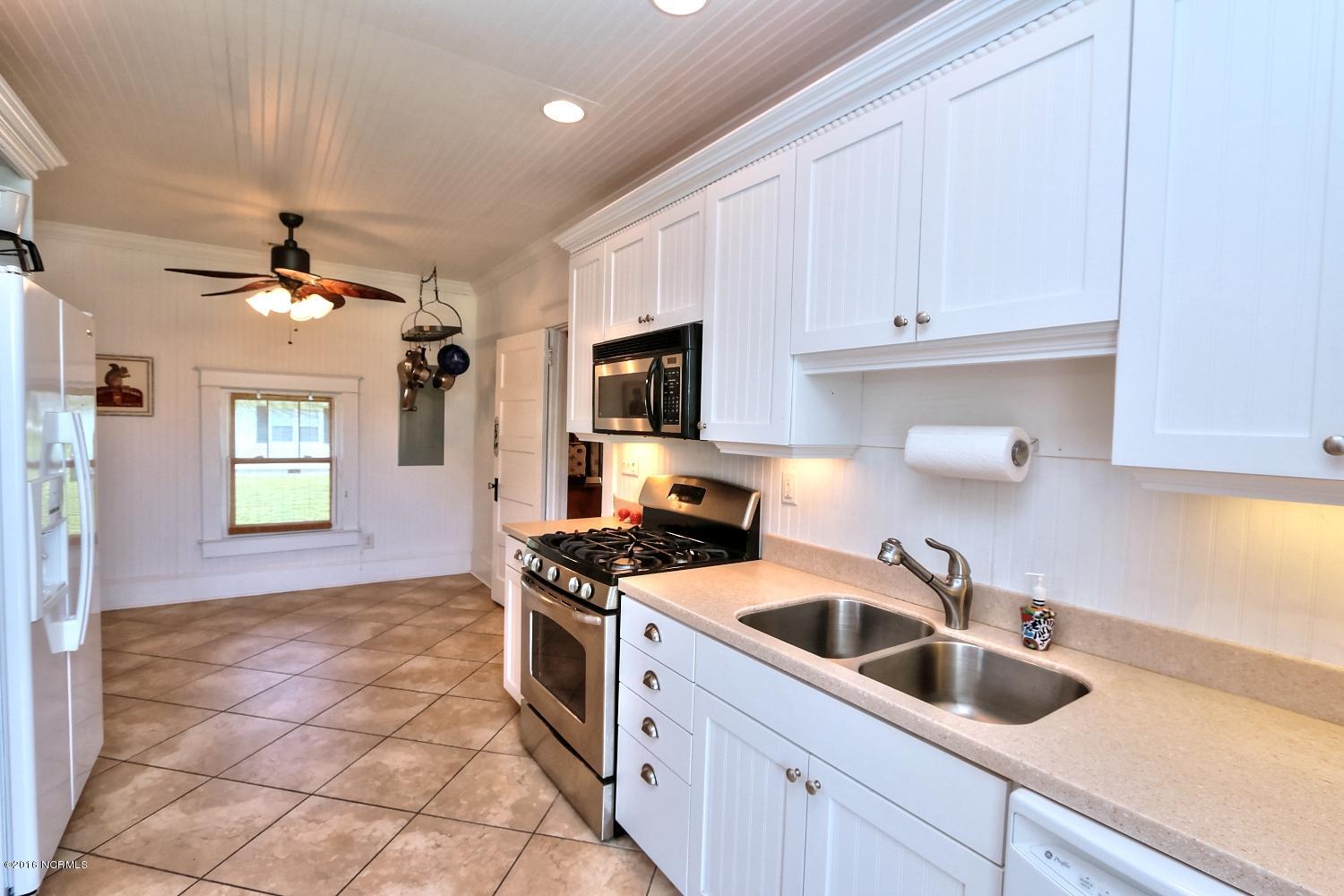 227 Horseshoe Road Davis, NC 28524 - Photo 30 of 74 Large updated kitchen