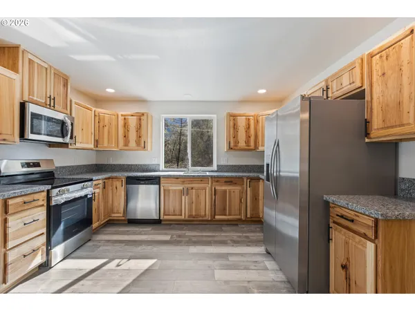 $424,900 | 536 Annis Street, Canyonville, OR 97417