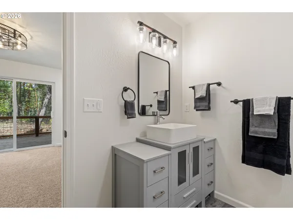 $424,900 | 536 Annis Street, Canyonville, OR 97417