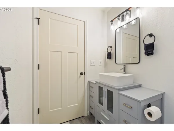 $424,900 | 536 Annis Street, Canyonville, OR 97417