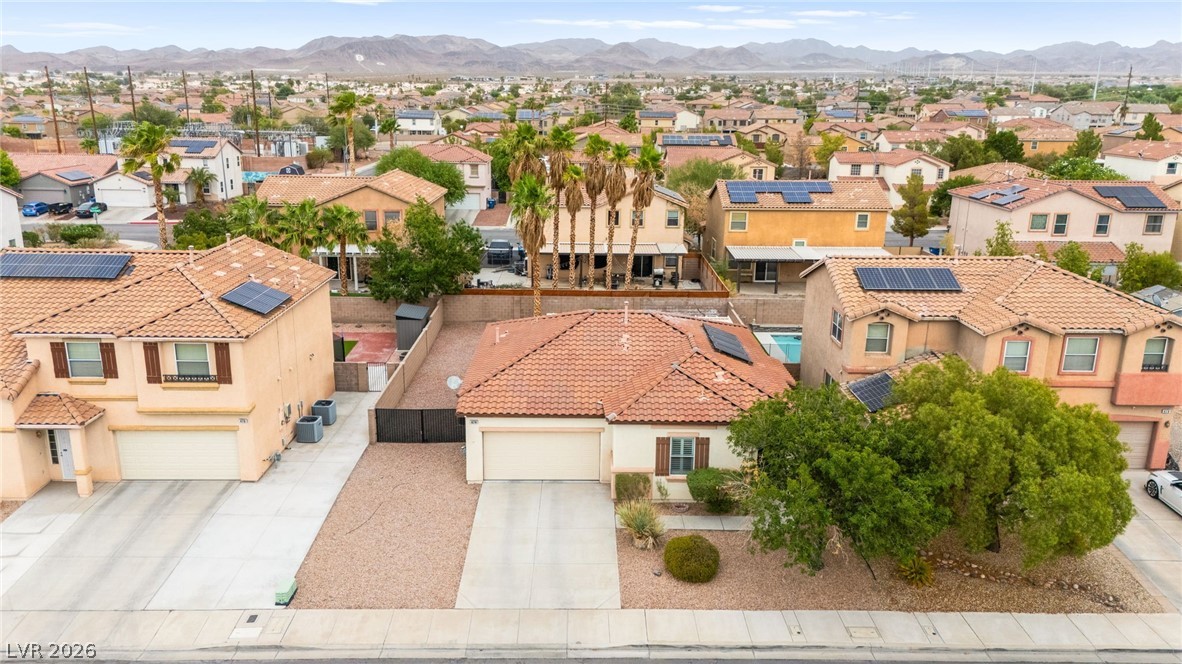 474 Groft Way Henderson, NV 89015 - Photo 6 of 37 Gallery Image 6