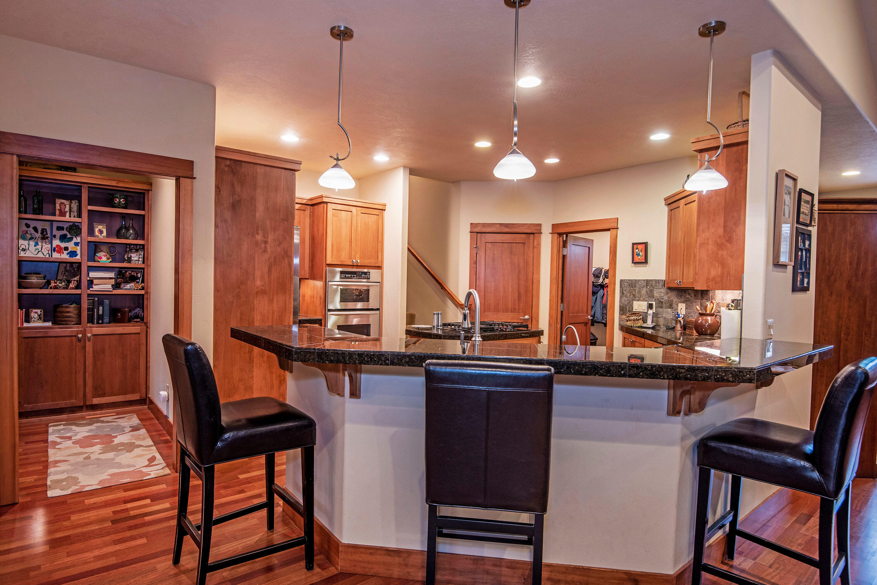 61145 Ridge Falls Place Bend, OR 97702 - Photo 8 of 34 61145 Ridge Falls Pl Bend OR-print-008-0