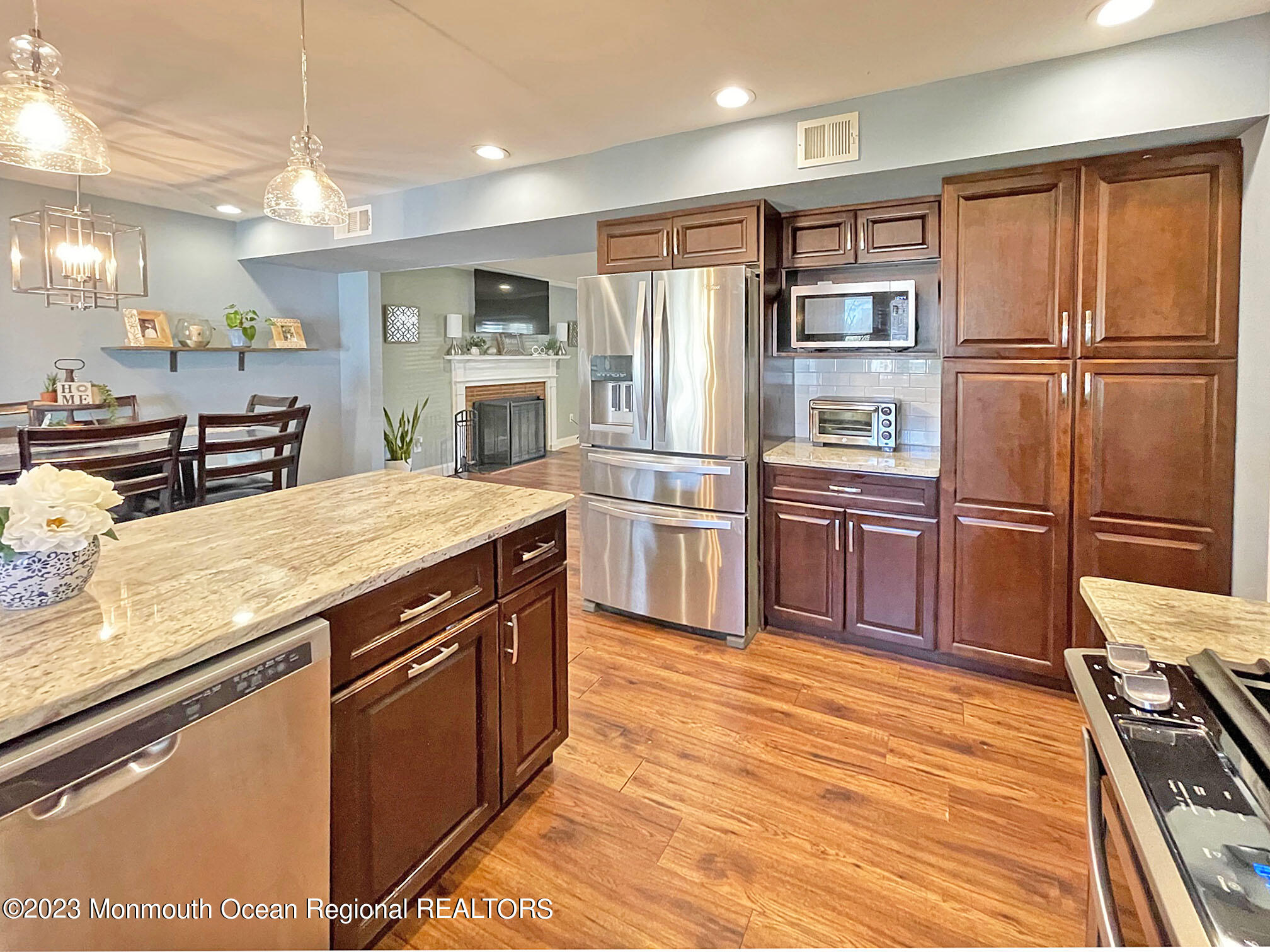 507 Line Road Aberdeen, NJ 07747 - Photo 14 of 40 IMG_5305 kitchen to LR