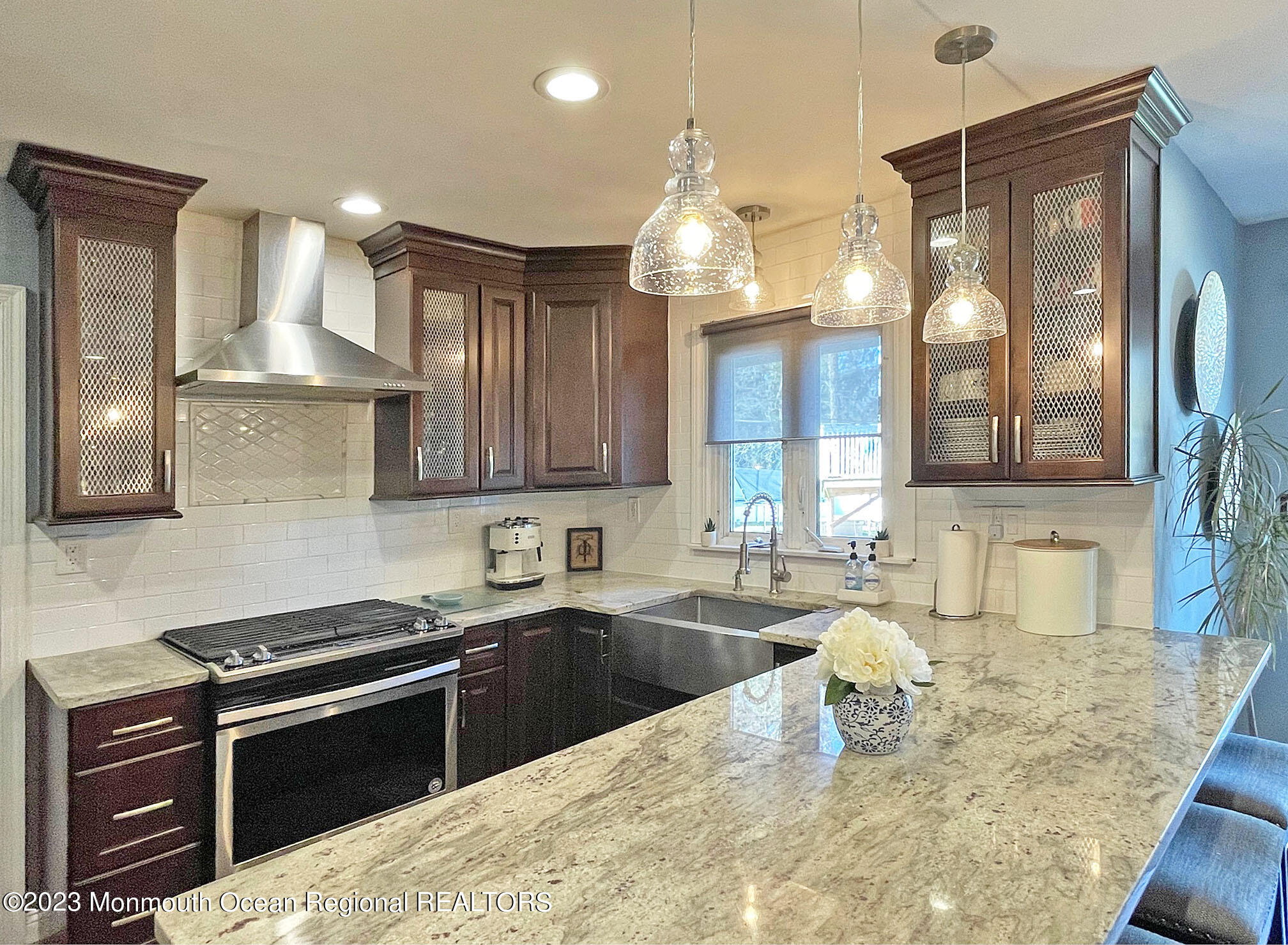507 Line Road Aberdeen, NJ 07747 - Photo 16 of 40 IMG_5300 kitchen 3