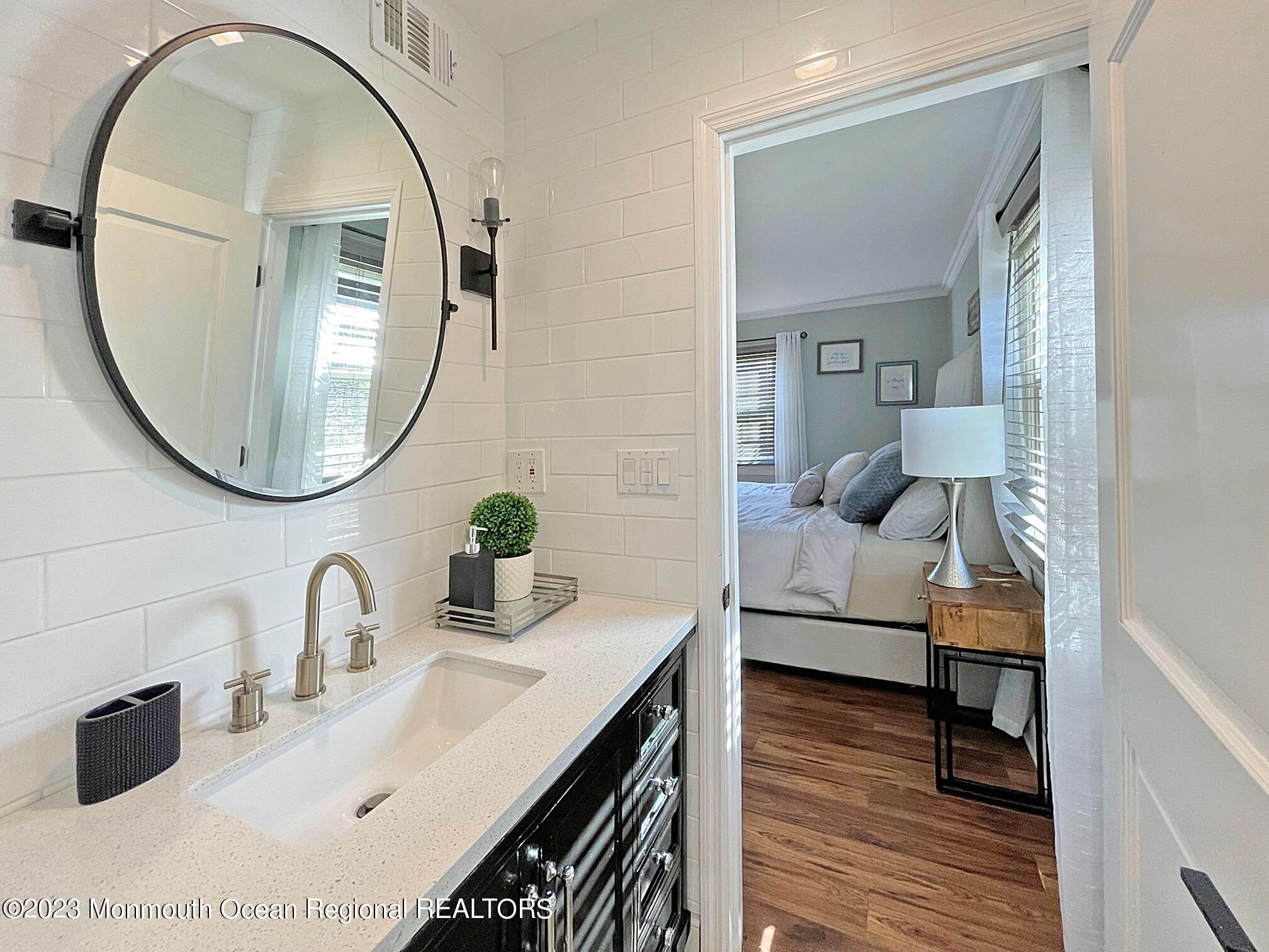 507 Line Road Aberdeen, NJ 07747 - Photo 25 of 40 IMG_5274 Master suite