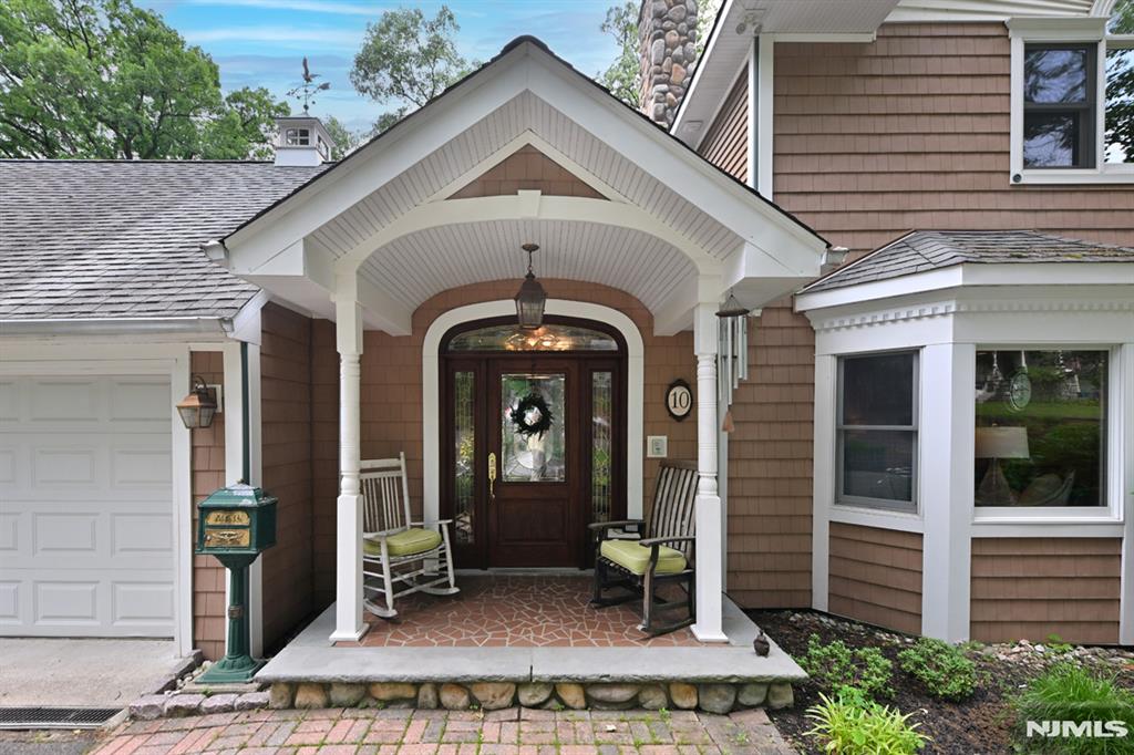 8 Myrtle Street Montvale, NJ 07645 - Photo 5 of 38