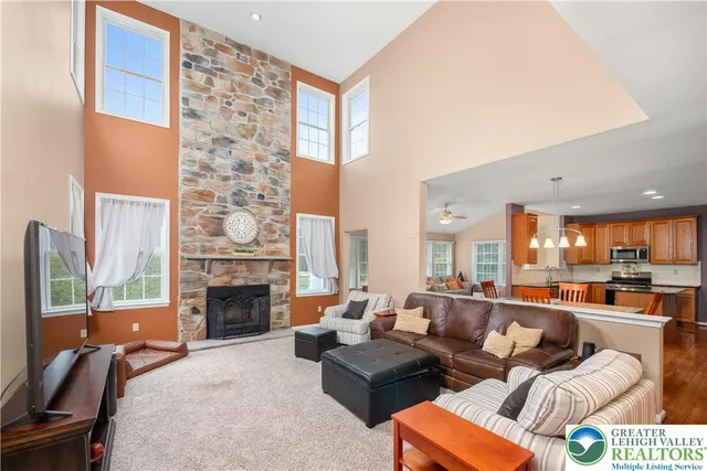 $799,000 | 5046 West Saucon Avenue, Center Valley, PA 18034