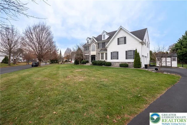 $799,000 | 5046 West Saucon Avenue, Center Valley, PA 18034