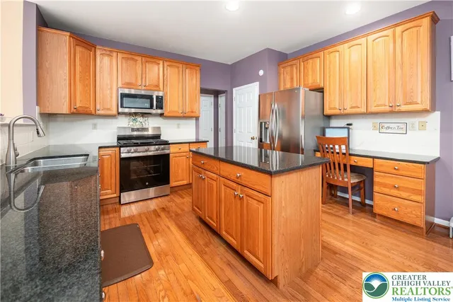 $799,000 | 5046 West Saucon Avenue, Center Valley, PA 18034