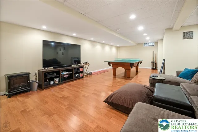 $799,000 | 5046 West Saucon Avenue, Center Valley, PA 18034