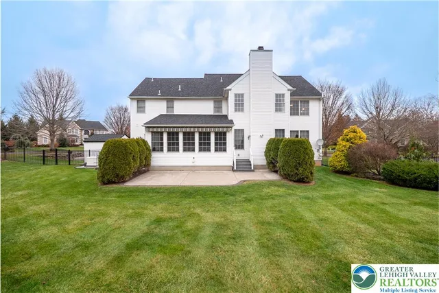 $799,000 | 5046 West Saucon Avenue, Center Valley, PA 18034