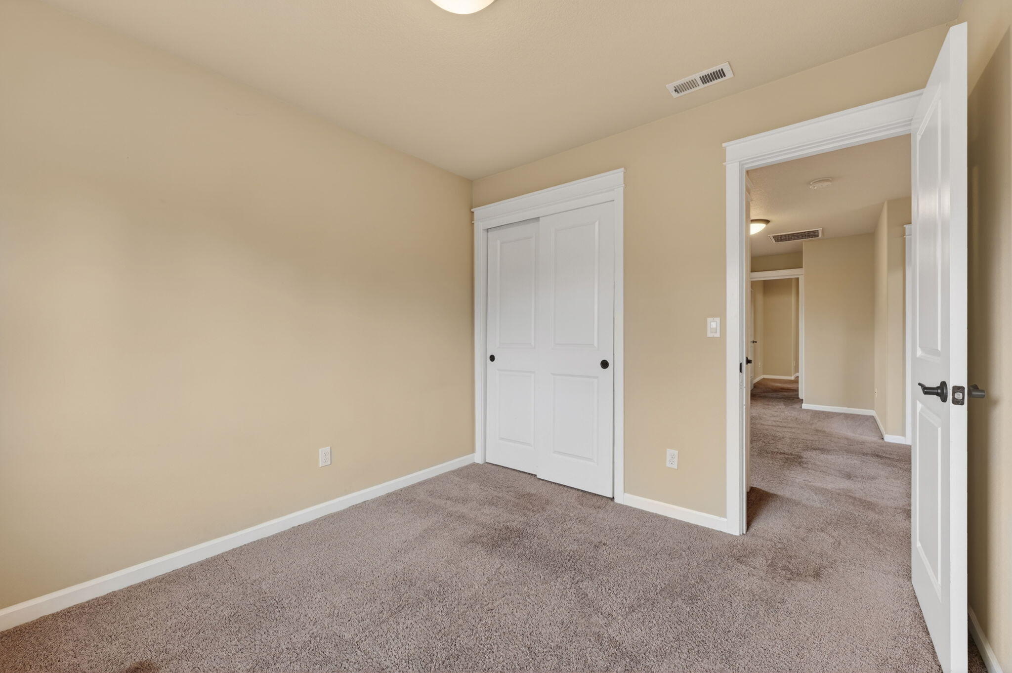 20252 Badger Road Bend, OR 97702 - Photo 27 of 36 20252-Badger-Rd-Bend-OR-97702-109