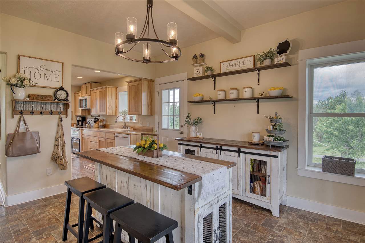 34601 North Short Road Deer Park, WA 99006 - Photo 13 of 50 Gallery Image 13