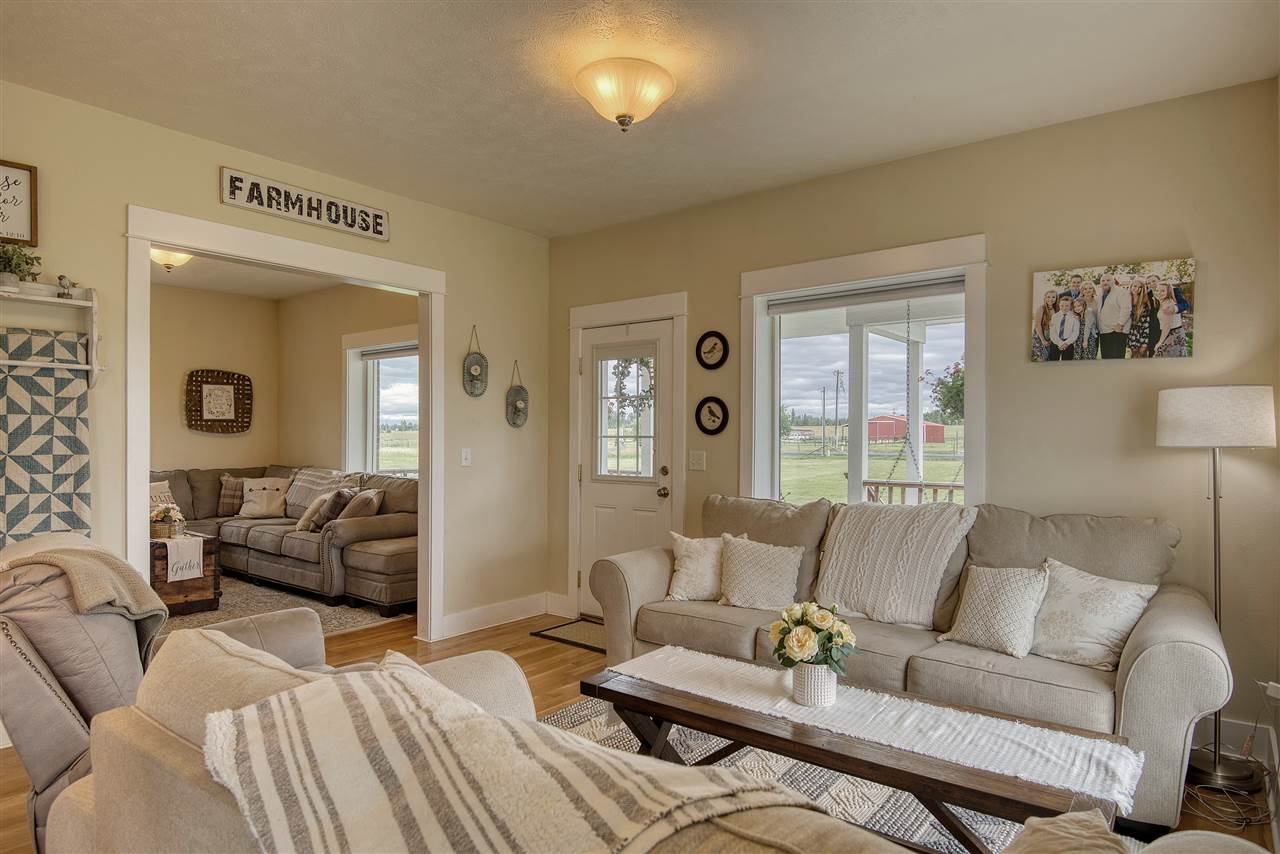 34601 North Short Road Deer Park, WA 99006 - Photo 7 of 50 Gallery Image 7