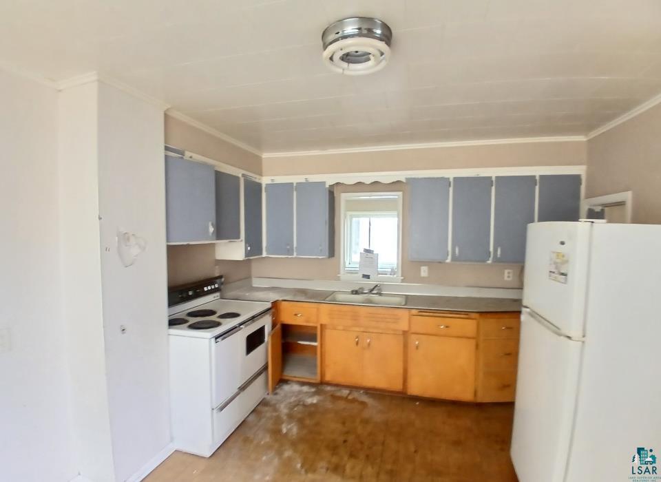 512 South 5th Avenue Virginia, MN 55792 - Photo 5 of 16