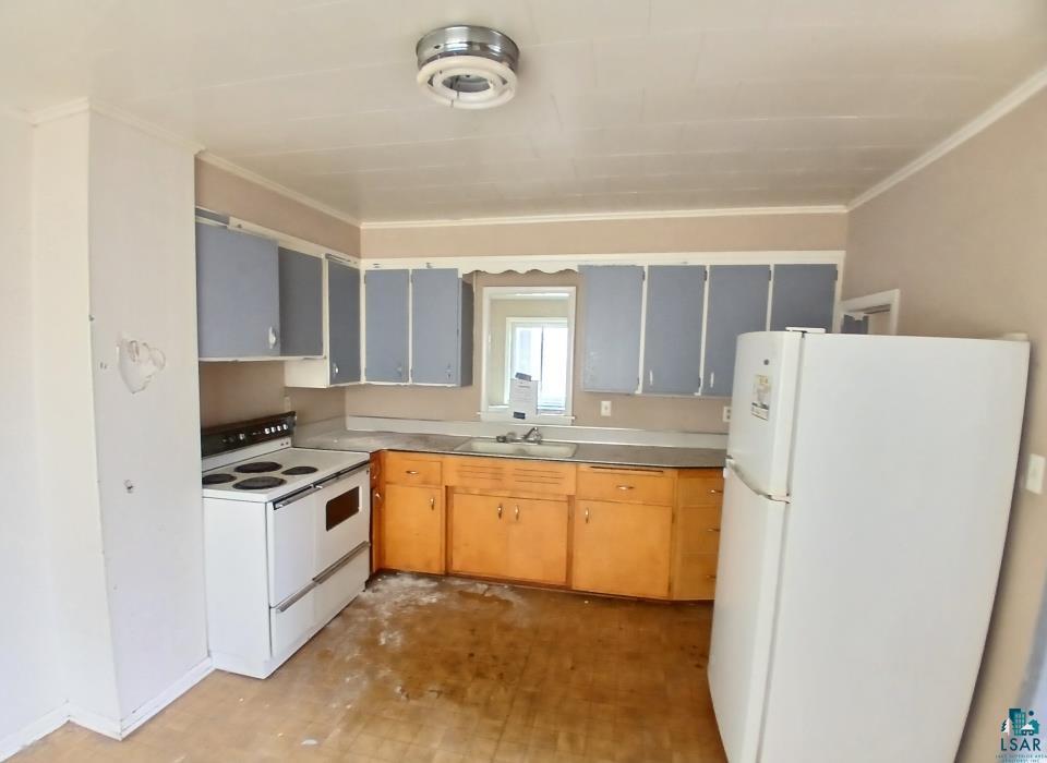 512 South 5th Avenue Virginia, MN 55792 - Photo 6 of 16