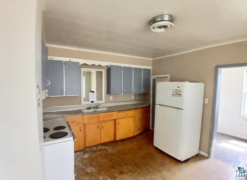 512 South 5th Avenue Virginia, MN 55792 - Photo 7 of 16