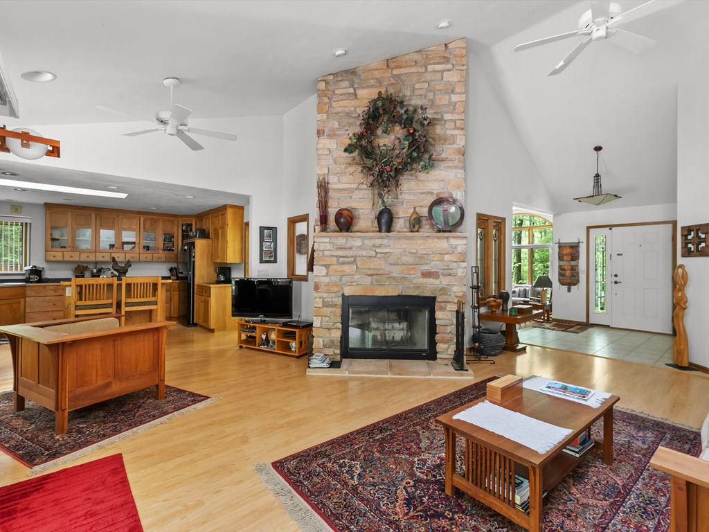 5361 East Pine Tree Road Sturgeon Bay, WI 54235 - Photo 20 of 52