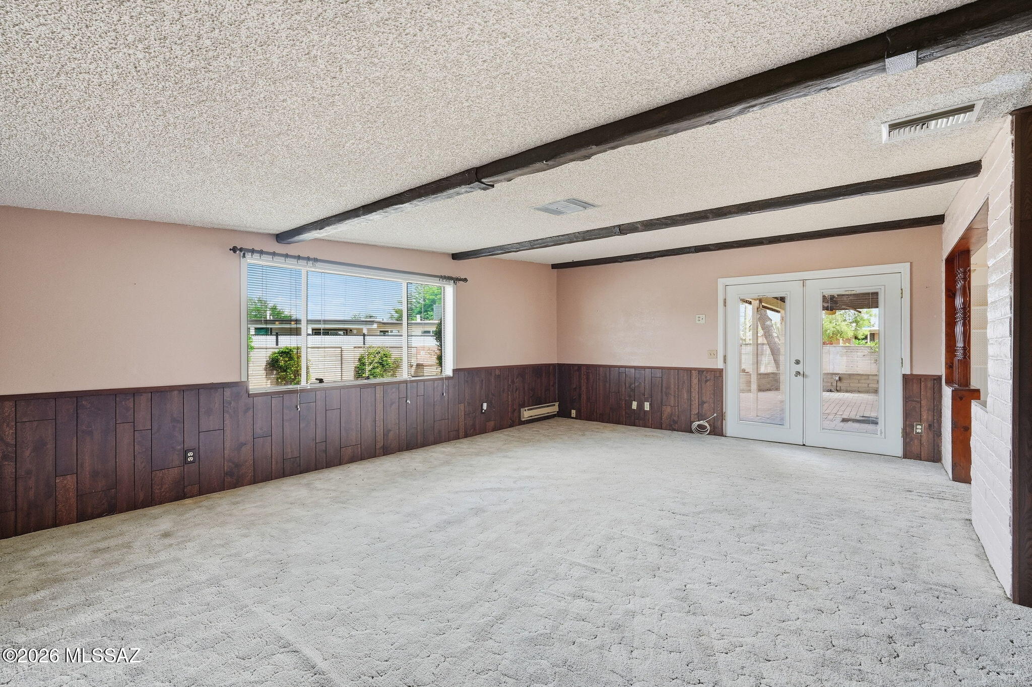 7381 East Stella Road Tucson, AZ 85730 - Photo 10 of 33 Additional view of the family room