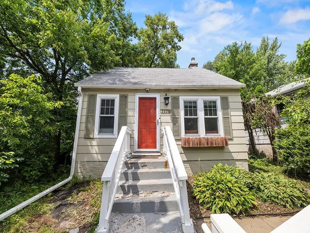 $244,900 | 3223 Halglo Place, Robbinsdale, MN 55422