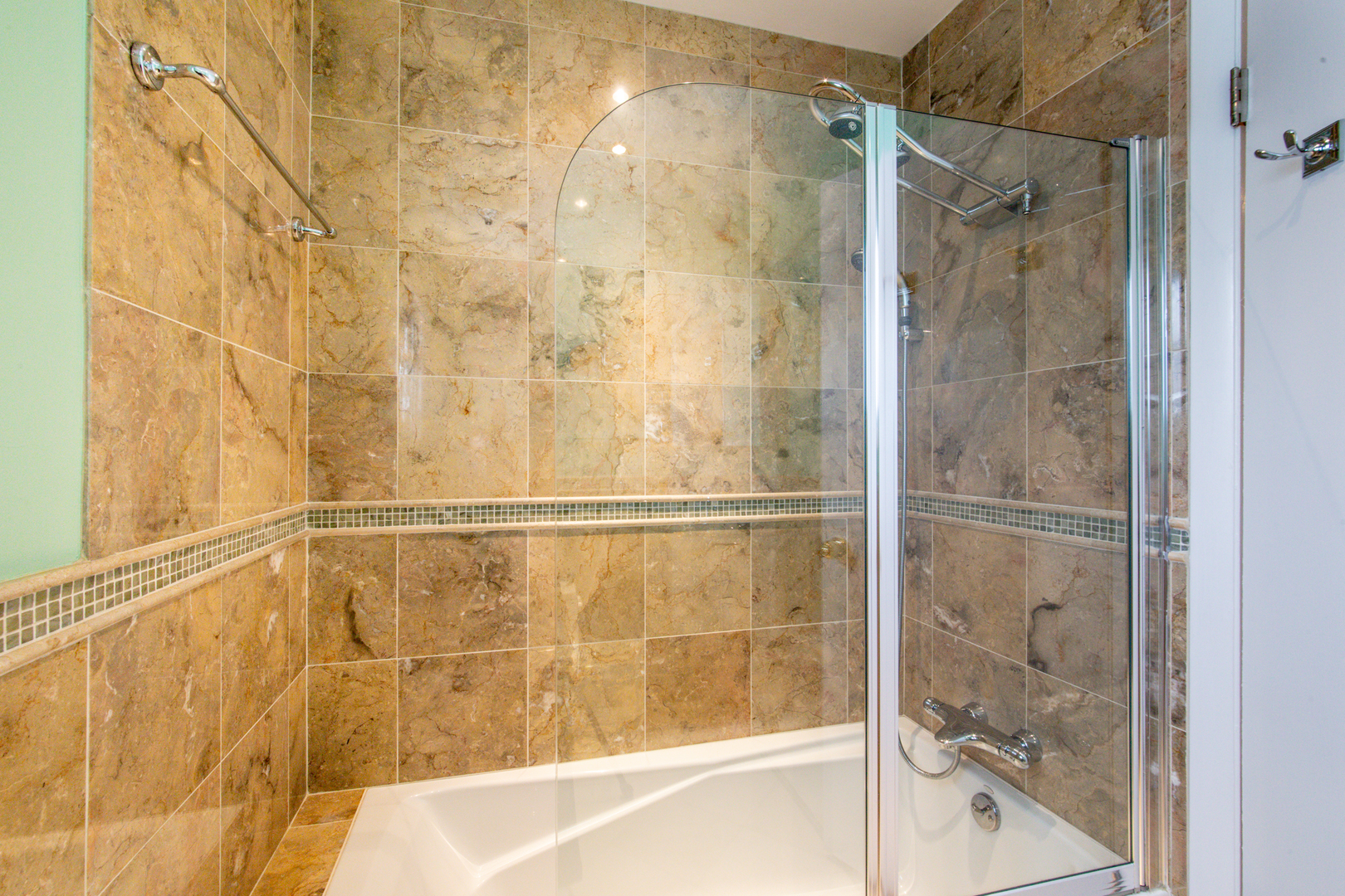 2010 Walnut Street Park Ridge, IL 60068 - Photo 14 of 20 a bathroom with a shower