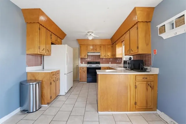 $240,000 | 995 Hurley Street, Peculiar, MO 64078