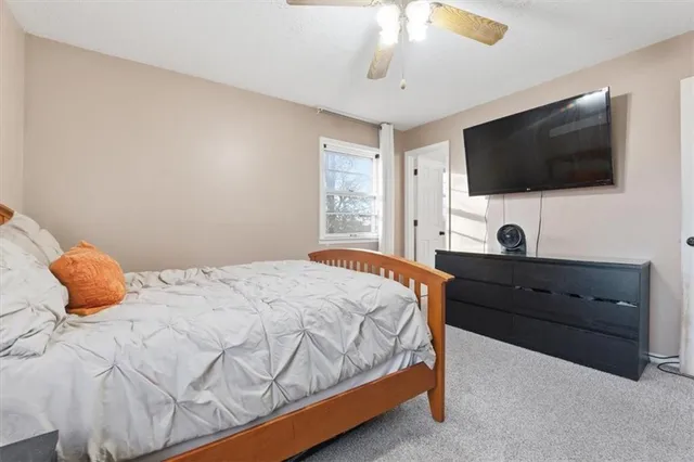 $240,000 | 995 Hurley Street, Peculiar, MO 64078