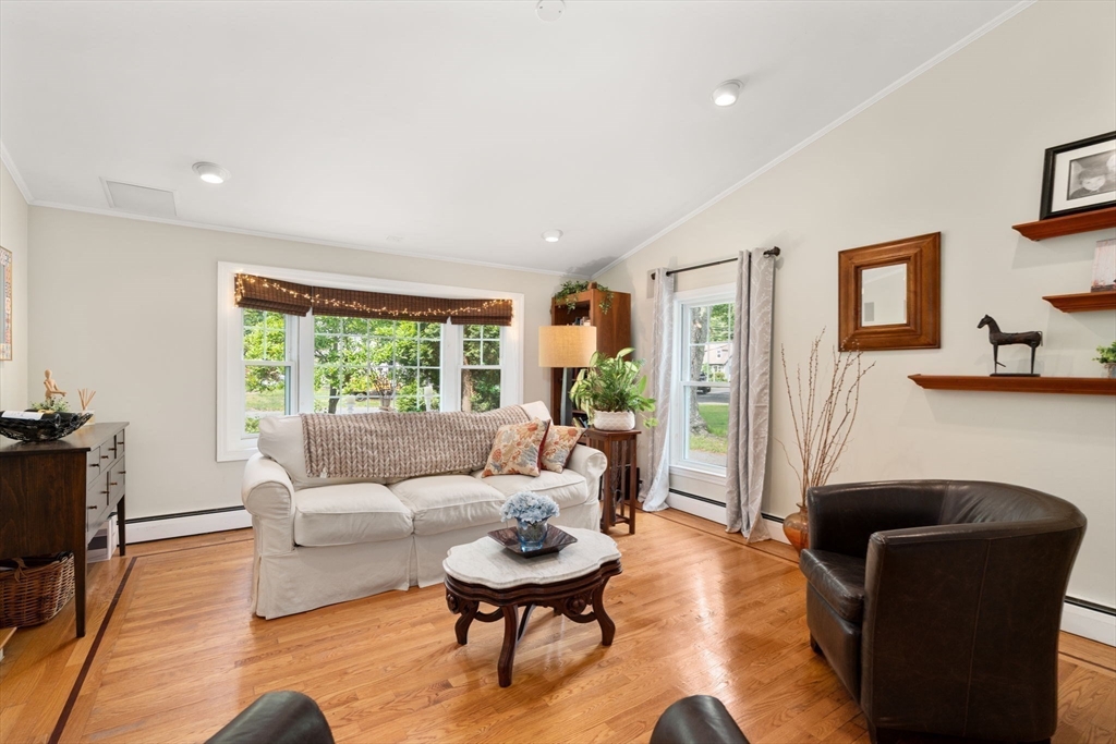 3 Berkeley Road Wellesley, MA 02482 - Photo 17 of 34