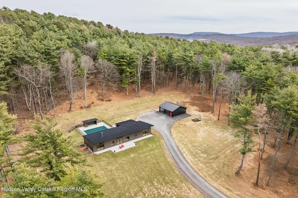 $1,350,000 | 501 Birch Lane, Craryville, NY 12521