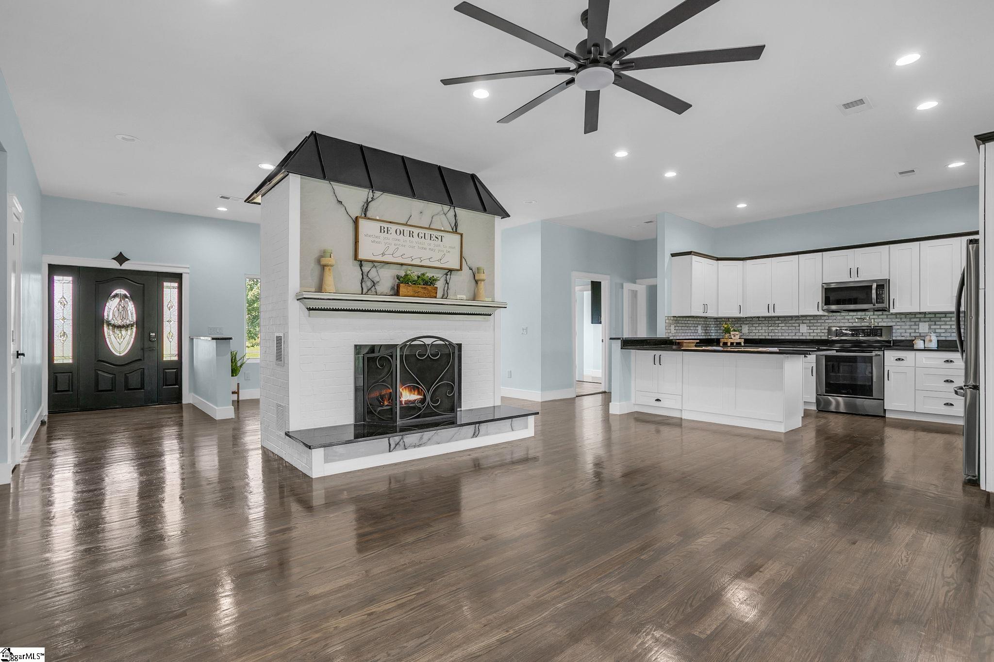 305 Waters Road Taylors, SC 29687 - Photo 20 of 48