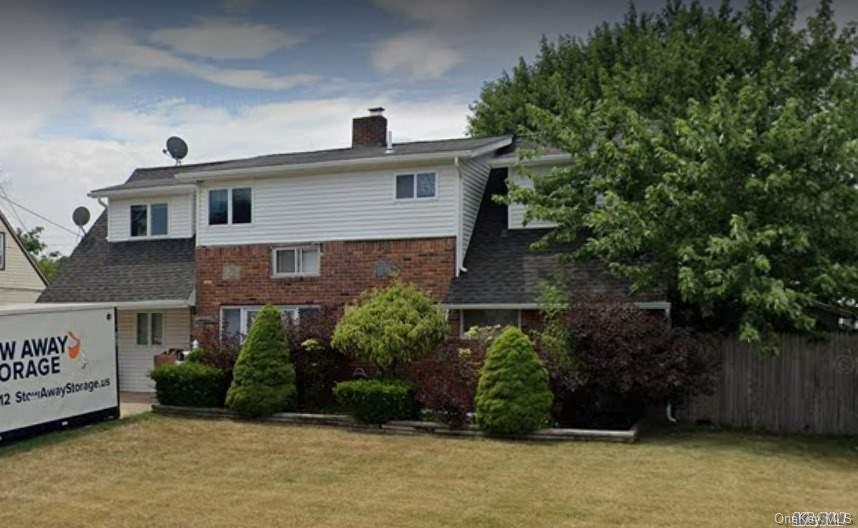 71 Prentice Road Levittown, NY 11756 - Photo 1 of 1 Gallery Image 1