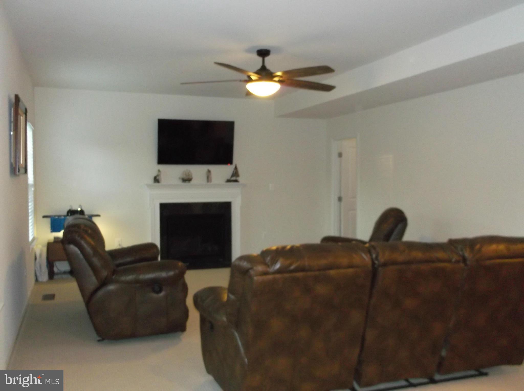 729 Kingsbrook Road Culpeper, VA 22701 - Photo 6 of 26 Family Room