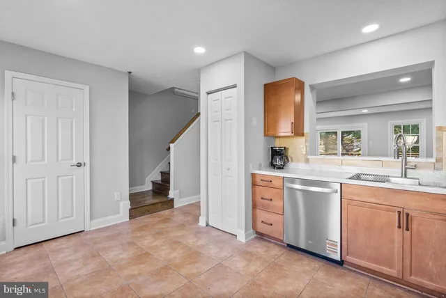 $459,500 | 17903 Cottonwood Terrace, Gaithersburg, MD 20877