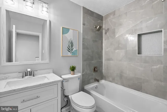 $459,500 | 17903 Cottonwood Terrace, Gaithersburg, MD 20877