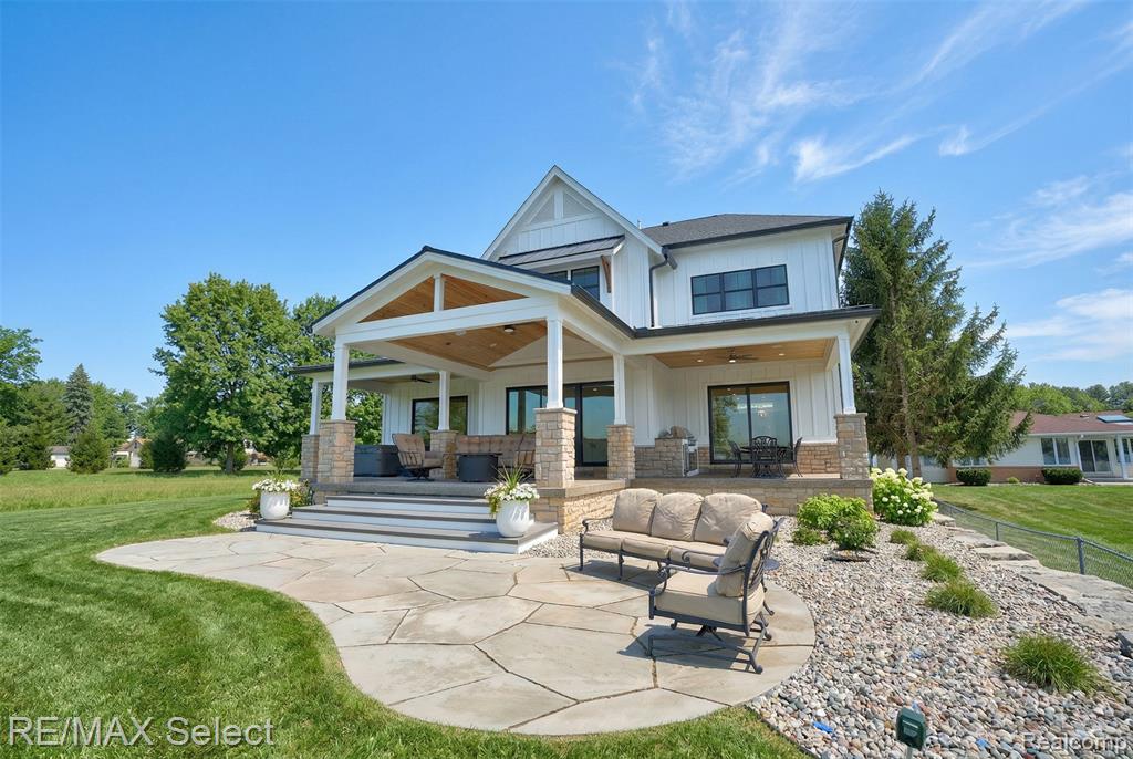2208 Grove Park Road Fenton, MI 48430 - Photo 14 of 73
