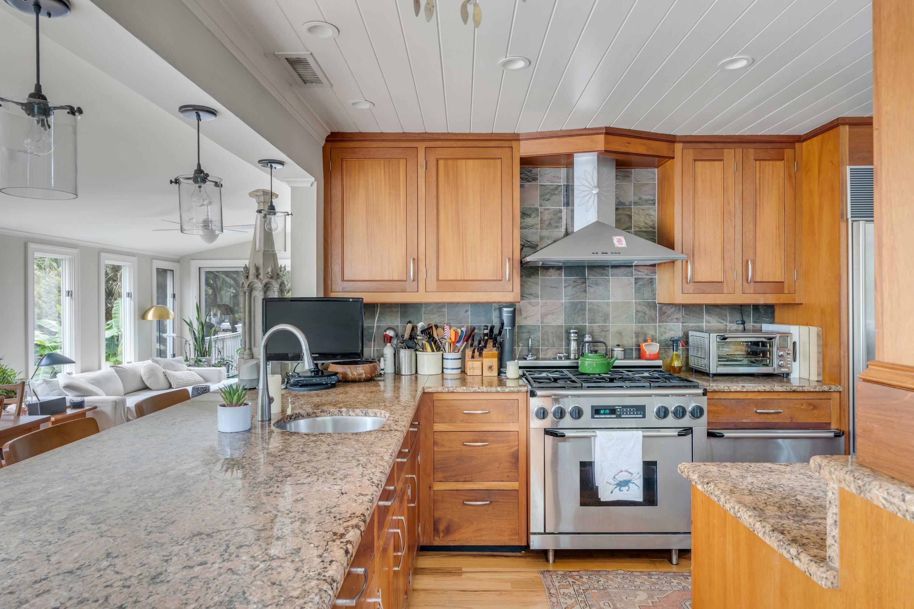 1655 Middle Street Sullivans Island, SC 29482 - Photo 9 of 34 8 DSC05718