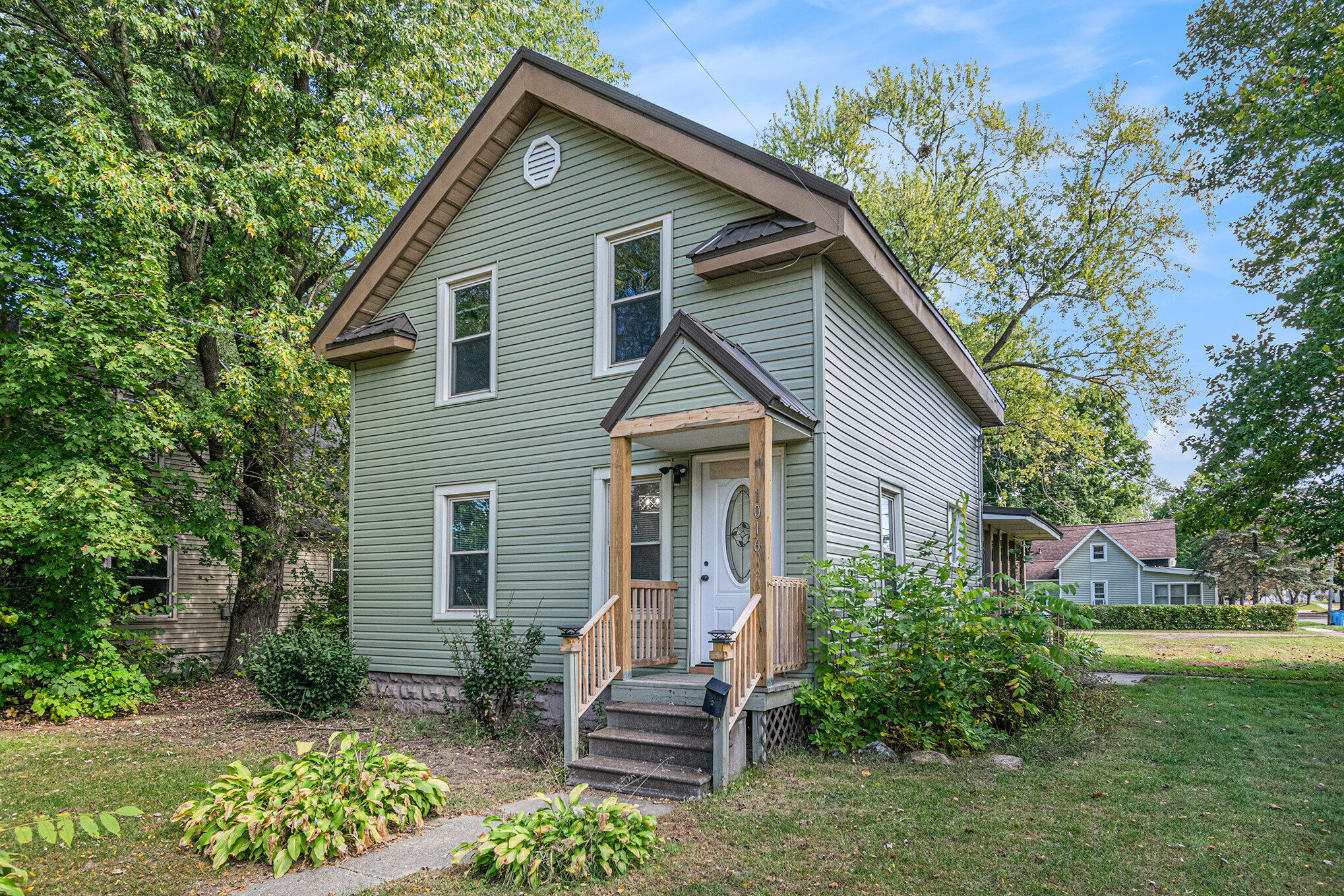 1016 4th Street Three Rivers, MI 49093 - Photo 3 of 31 004_photo_oct_10_2025_1_04_38_pm_890