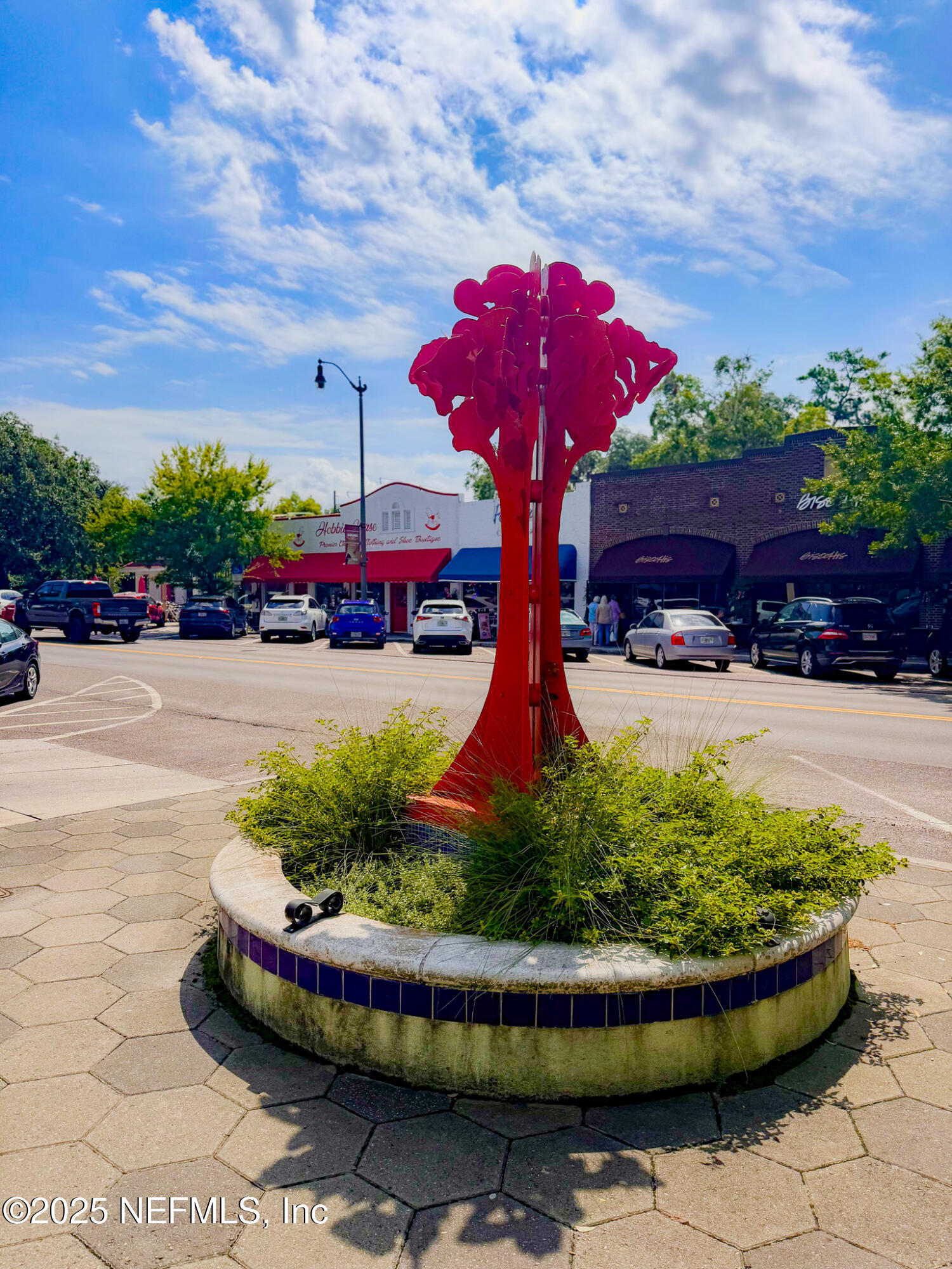3515 Valencia Road Jacksonville, FL 32205 - Photo 19 of 24 a view of a backyard with plants and outdoor seating