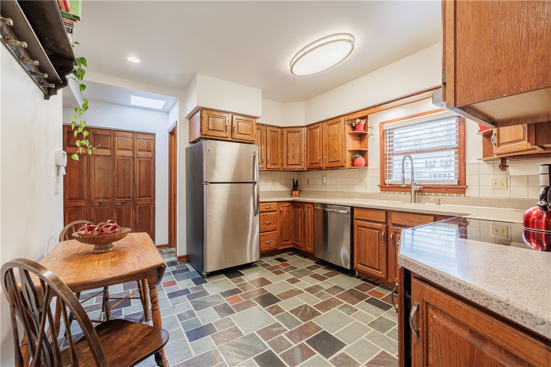 514 Beach Avenue Rochester, NY 14612 - Photo 7 of 22