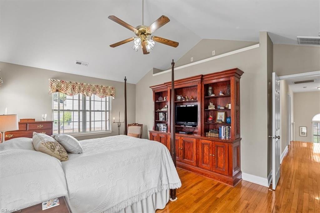 3303 Bardwell Road Greensboro, NC 27410 - Photo 27 of 50 . . . another custom built-in.