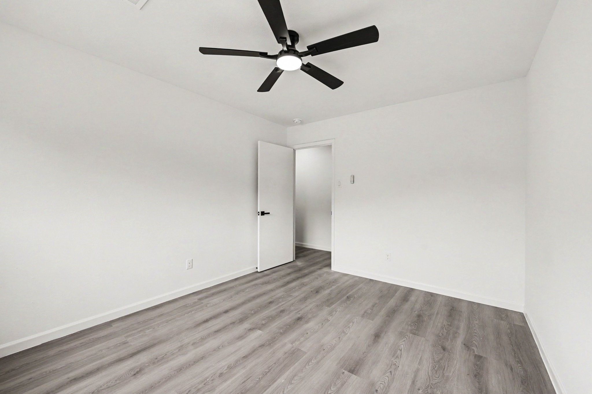 7607 Grape Street Houston, TX 77074 - Photo 18 of 42