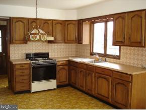 66 Cedar Run Road Bayville, NJ 08721 - Photo 3 of 6