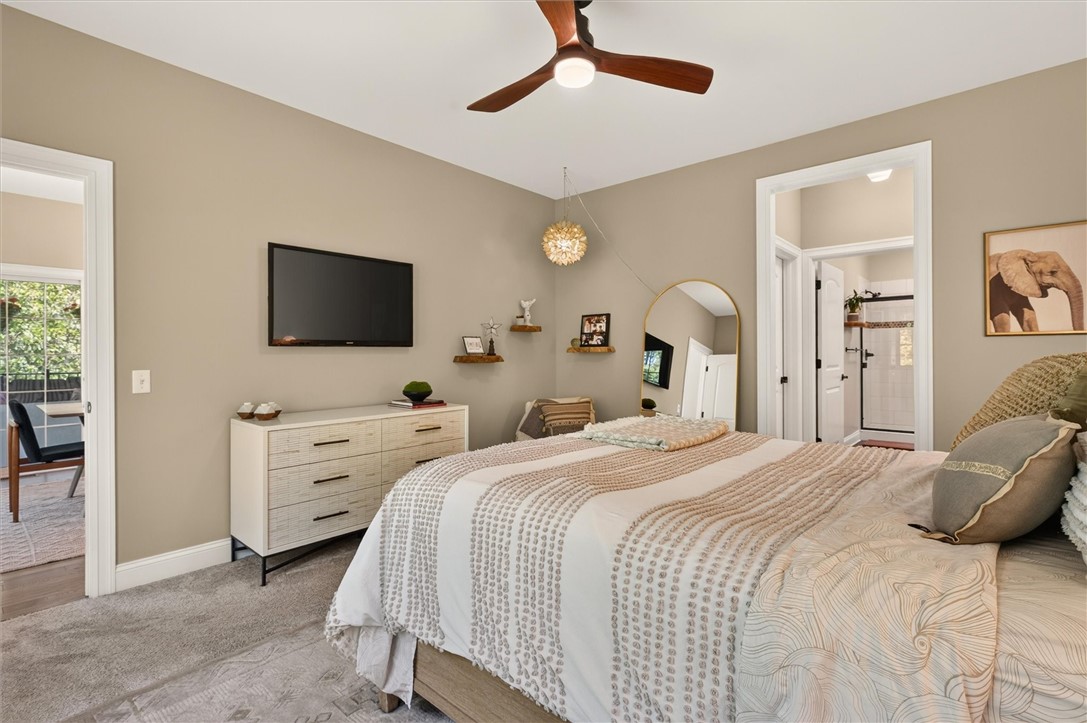 933 Pathway Lane Webster, NY 14580 - Photo 31 of 50 Primary Suite