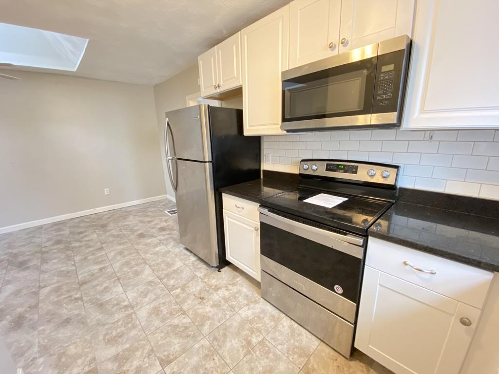 52 South Shore Road Holbrook, MA 02343 - Photo 5 of 19
