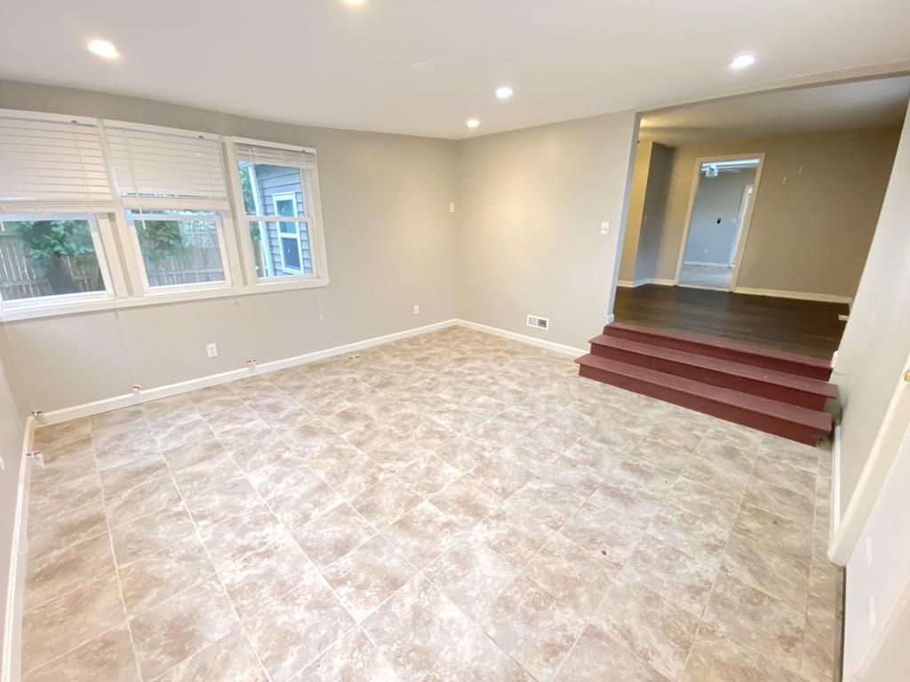 52 South Shore Road Holbrook, MA 02343 - Photo 7 of 19