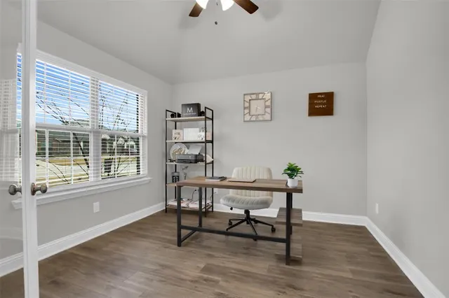 $2,600 | 347 Saltmeadow Lane, Red Oak, TX 75154