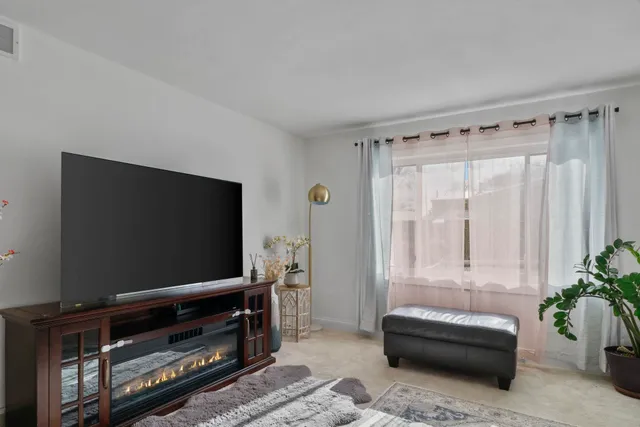 $269,900 | 218 Grand Canyon Drive, Madison, WI 53705