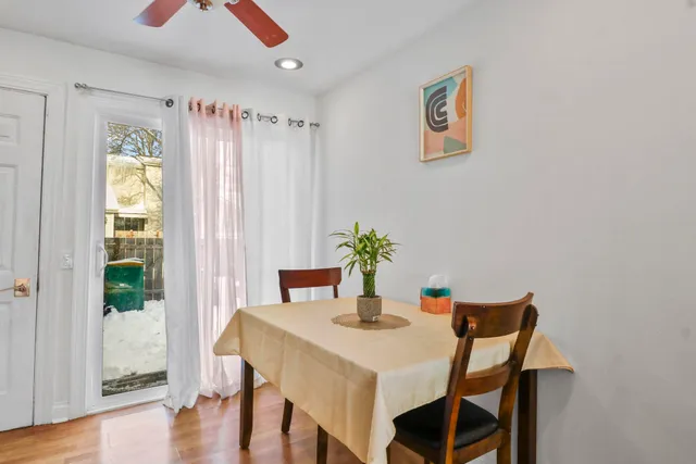 $269,900 | 218 Grand Canyon Drive, Madison, WI 53705