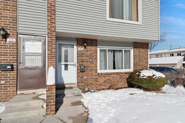 $269,900 | 218 Grand Canyon Drive, Madison, WI 53705