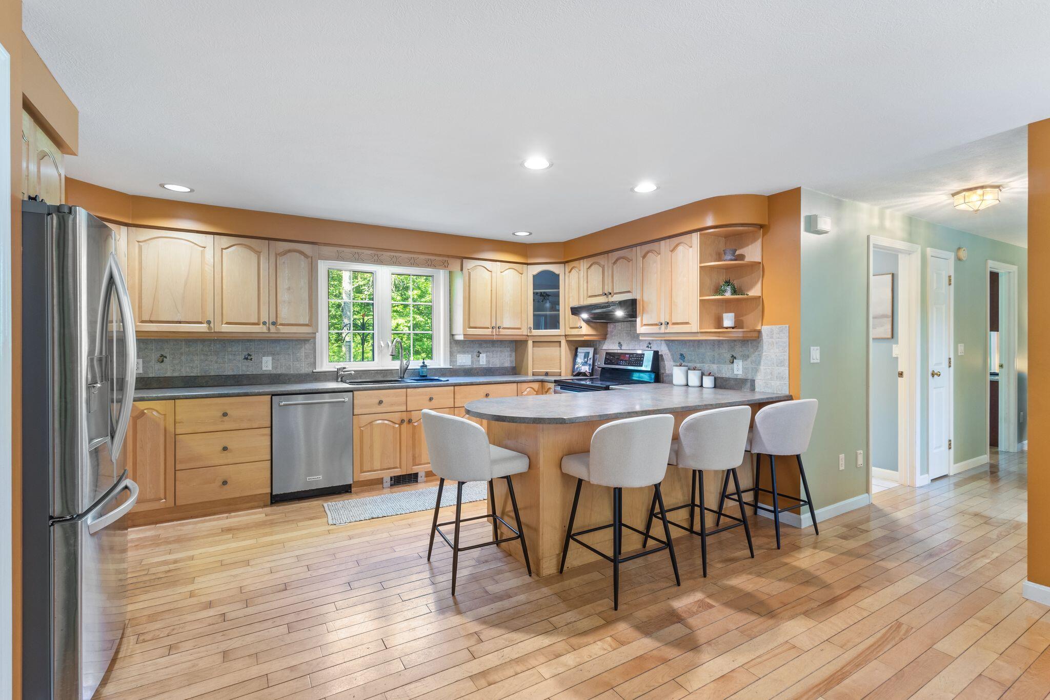 352 Log Cabin Road Arundel, ME 04046 - Photo 12 of 65 352 Log Cabin Road